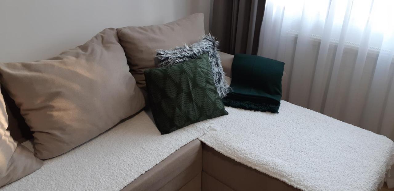 Licko Petrovo Selo Apartments Woodnotes מראה חיצוני תמונה