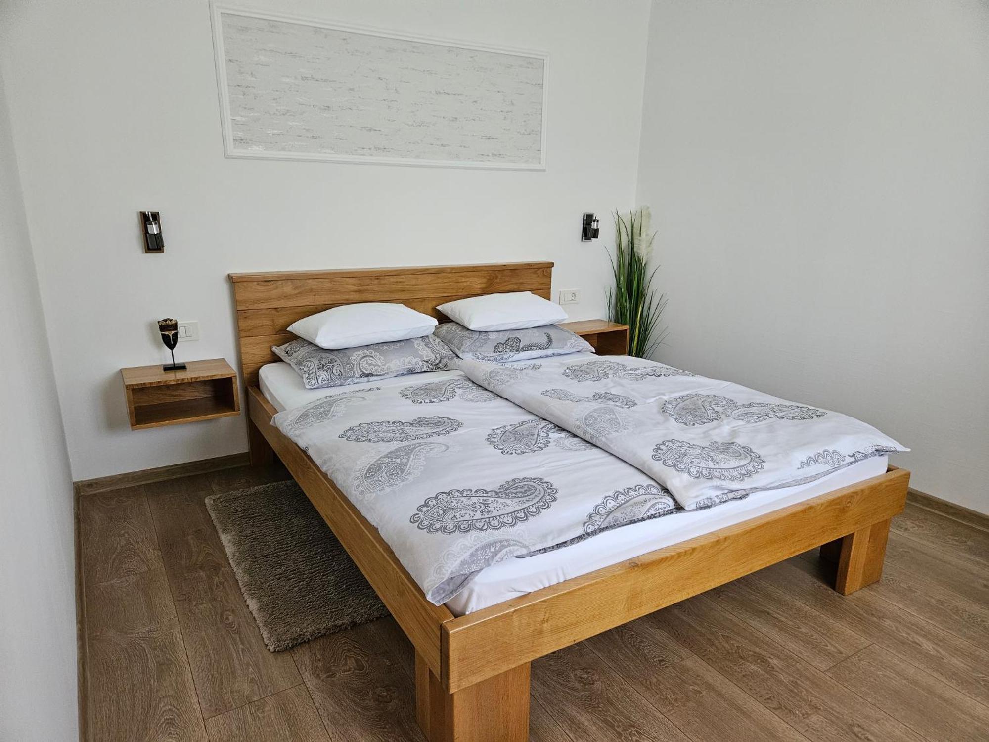 Licko Petrovo Selo Apartments Woodnotes מראה חיצוני תמונה
